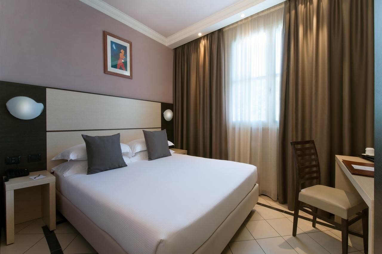 Cdh Hotel